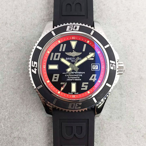 百年靈 Breitling 超級海洋系列 紅內圈