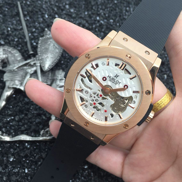 恒宝Hublot腕表双面镂空进口硅胶表带